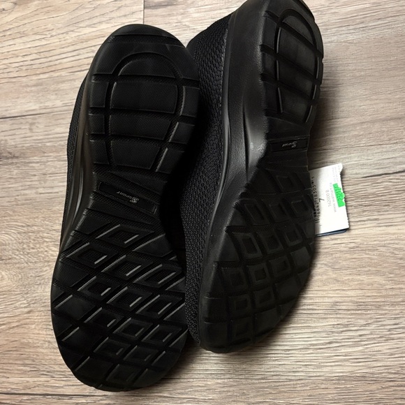 Skechers Black Mesh Slip-On Athletic Shoes with Grey Accents - Picture 5 of 6